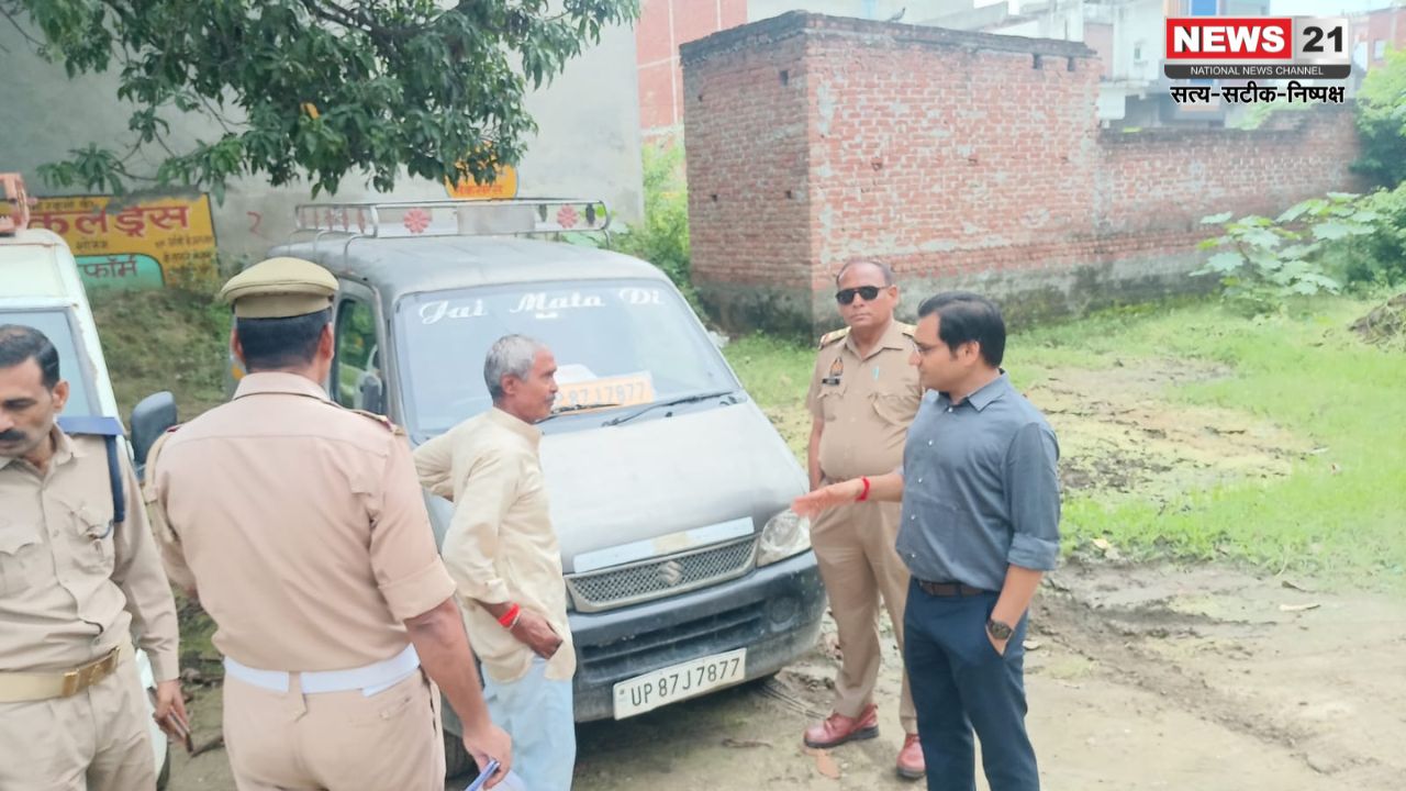 स्कूल वाहनों की चेकिंग